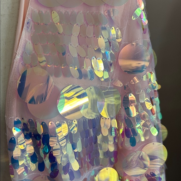 Iridescent Paillettes lightweight evening jacket. - Picture 2 of 4